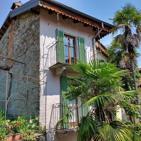 Feriehus Fontanino - Casetta Nel Borgo Vicino Al Lago *