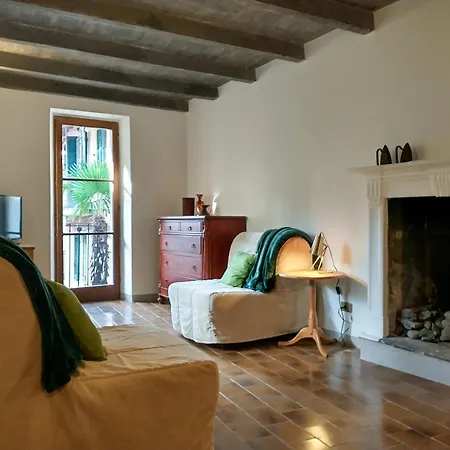 Feriehus Fontanino - Casetta Nel Borgo Vicino Al Lago Belgirate